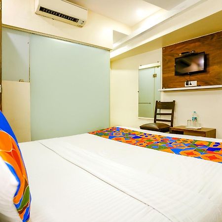 Hotel Naivedhya By Kwality Inn ターネー エクステリア 写真